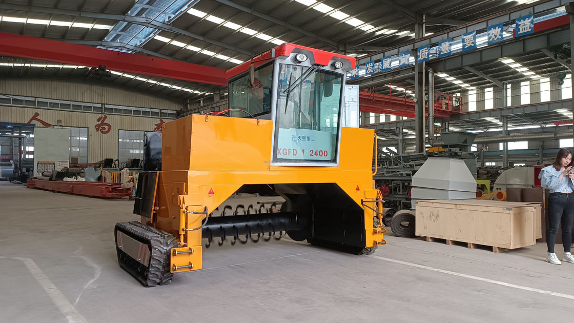 Sprzęt do fermentacji odpadów organicznych z serii TC typu Crawler Compost Turner Machine