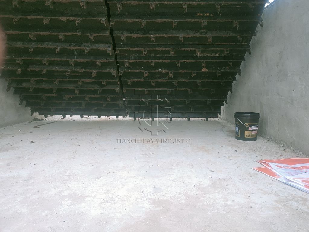 Hodowla drobiu Gnozd łańcuch Płytka Typ kompostu Turner dla nawozów naturalnych