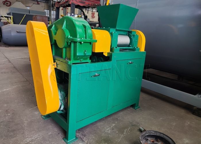 Granulator nawozów NPK do granulacji walcowej do suchego proszku o spłaszczonym lub nieregularnym kształcie