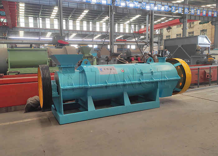 Granulator nawozów idealny do przetwarzania organicznych odpadów, słomy i obornika na nawóz granulowany