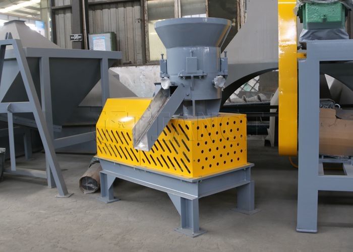 Linia produkcyjna granulatora bentonitowego DAP Maszyna do produkcji nawozów Flat Die Granulator Linia produkcyjna