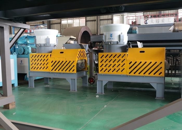 Linia produkcyjna granulatów w kształcie płytki Linia granulacyjna prasy płaskiej do produkcji na dużą skalę