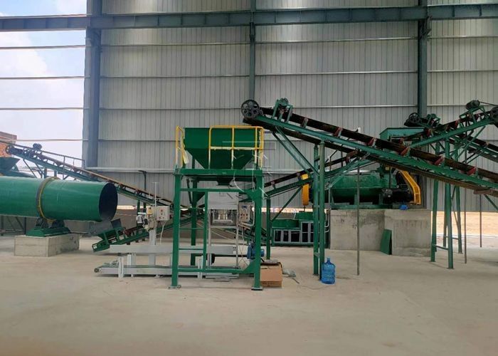 Linia produkcyjna granulatów nawozów biogrzebników kompostowych Linia produkcyjna granulatorów zębów mieszanych