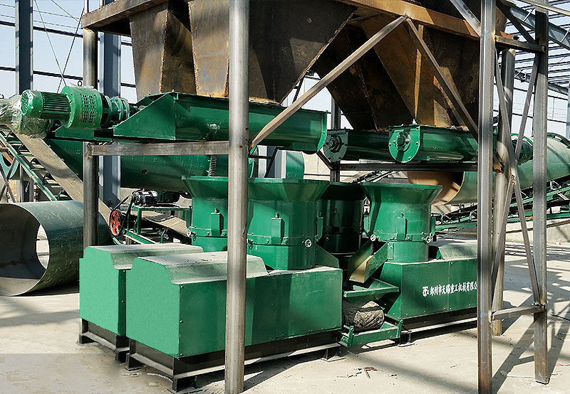 Linia produkcyjna granulatora bentonitowego DAP Maszyna do produkcji nawozów Flat Die Granulator Linia produkcyjna