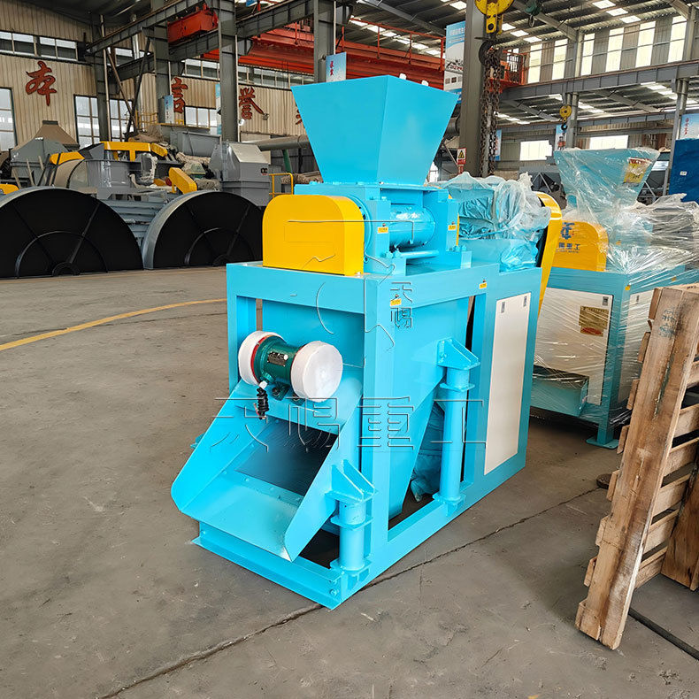 granulator do tłoczenia rolkowego kwasu huminowego do urządzeń linii produkcyjnych nawozów kwasu huminowego w postaci ziaren